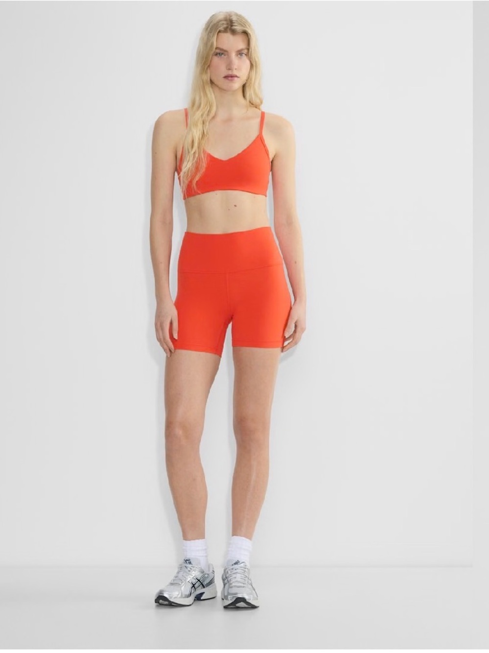 Aritzia Butter Hold Tight Bra Top - Poppy Red - Picture 4 of 4